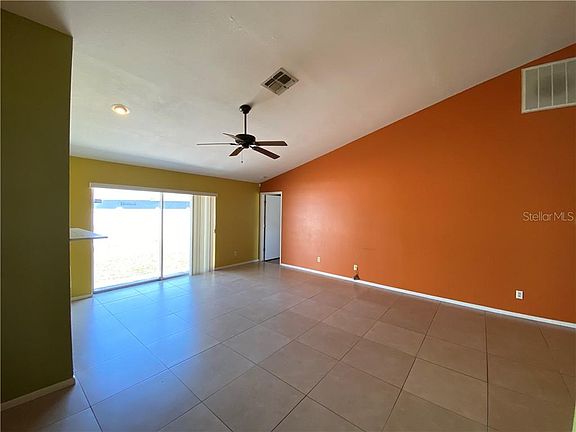 4th image of 8728 Boysenberry Dr