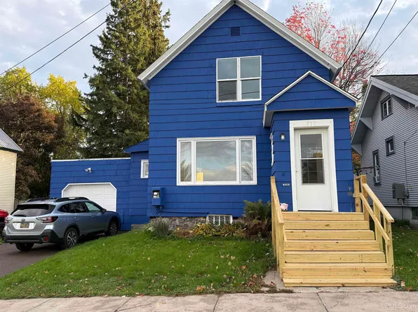 717 Pabst St, Ironwood, MI 49938