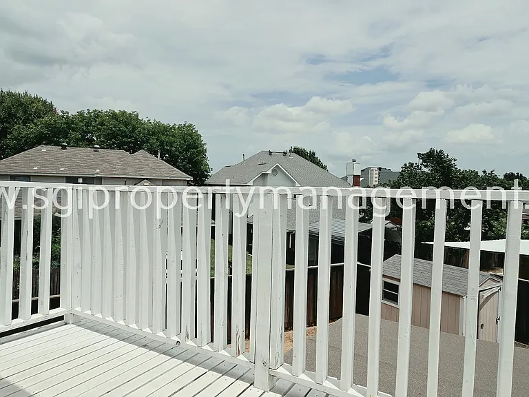 1513 Lodengreen Ct — Photo 27
