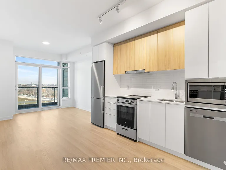 30 Upper Mall Way #909 — Photo 18