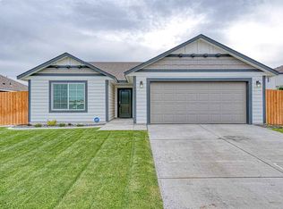 6013 Sidon Ln, Pasco, WA 99301