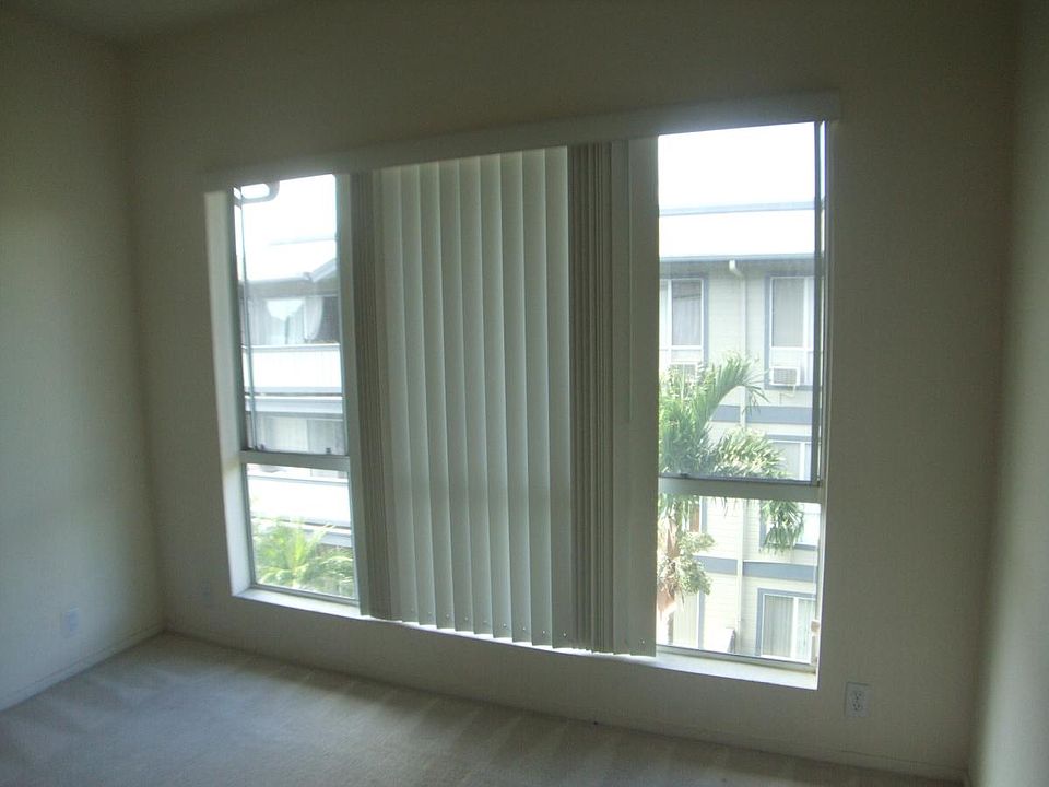 2nd image of 91-273 Hanapouli Cir APT 13C