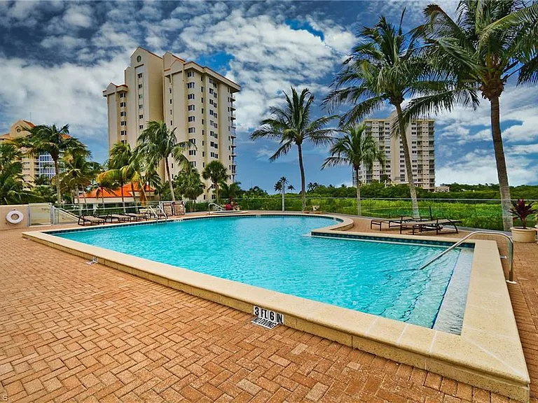 60 Seagate Dr #805 — Photo 25