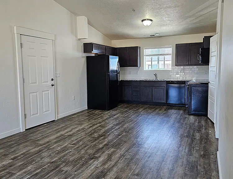 Canyon Crossing Apartments — Photo 33