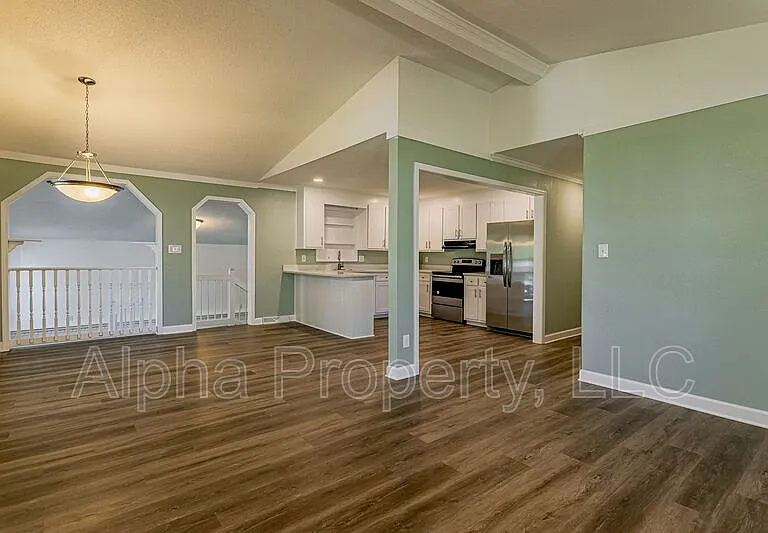206 E Arlington Ave — Photo 5