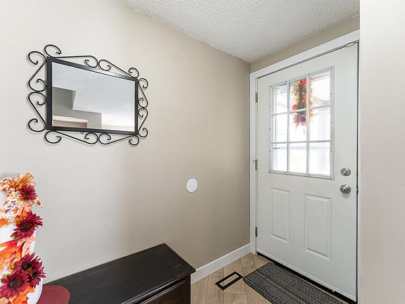 2nd image of 6007 37th Ave NW