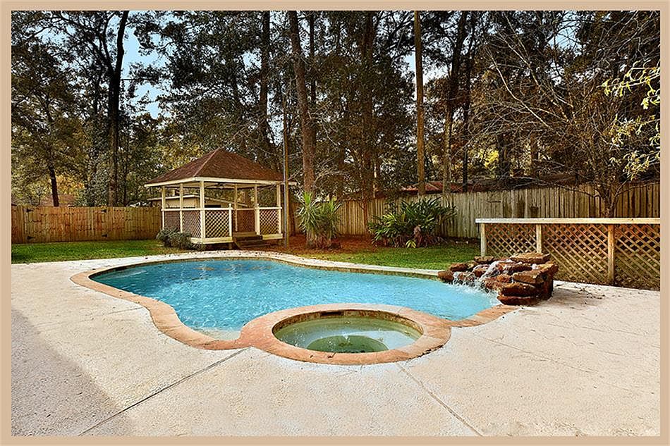 1st image of 24303 Glen Loch Dr