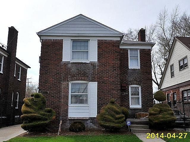 2nd image of 13911 Roselawn St