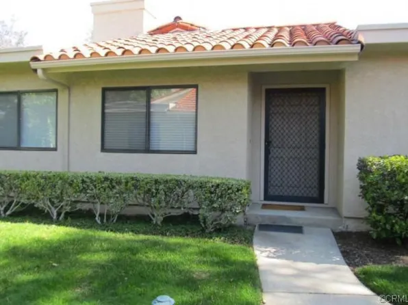 1073 Saint Andrews Dr, Upland, CA 91784