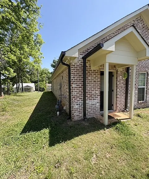 504 Hobson St — Photo 26