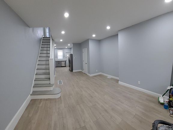 3rd image of 2427 S Orkney St