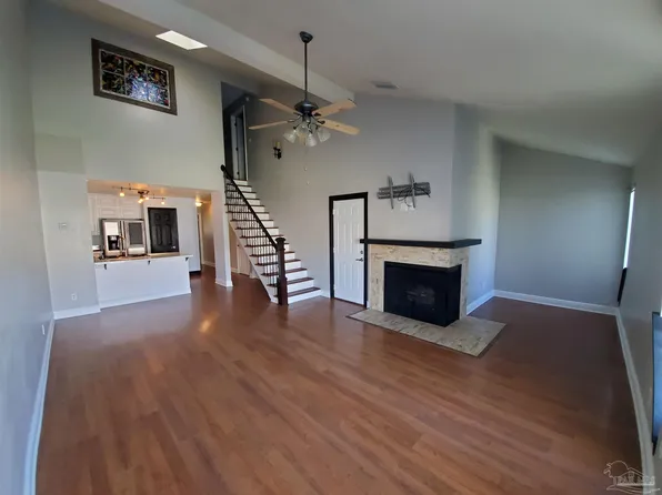 7150 Plantation Rd APT 423, Pensacola, FL 32504
