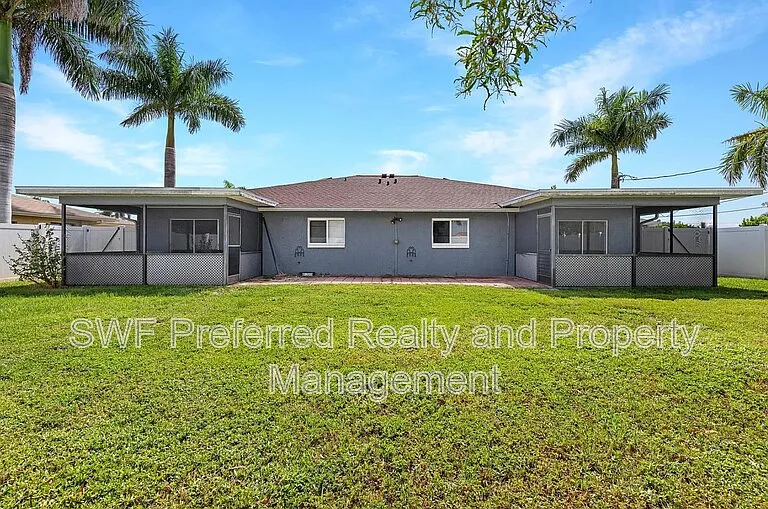 919 SW 48th Ter — Photo 6