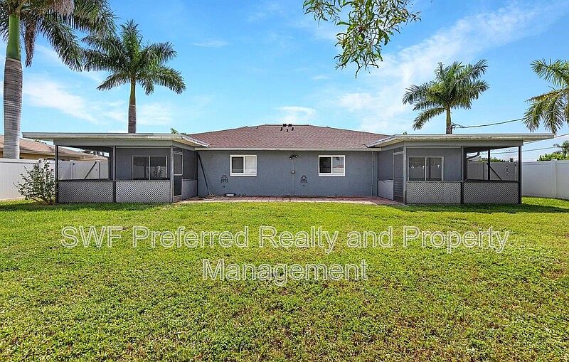 2nd image of 917 SW 48th Ter
