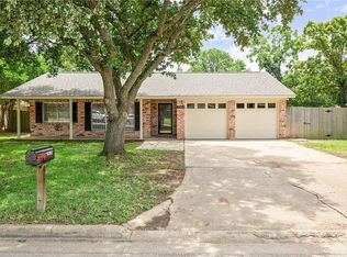 1202 Austin Ave, College Station, TX 77845