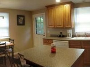 123 Sandstone Cir, Londonderry, NH 03053