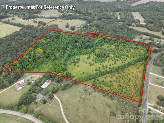 2nd image of 450 Rambo Rd W