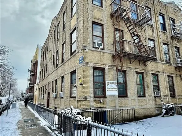 7801 18th Ave, Brooklyn, NY 11214