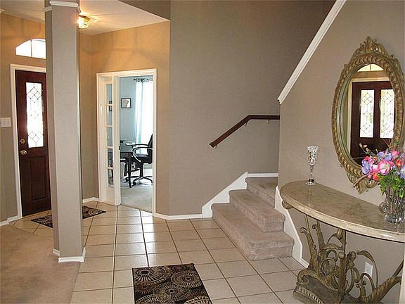 Inviting Foyer with high ceilings