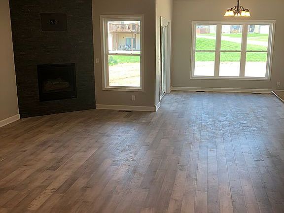 3rd image of 17104 Jessica Ln