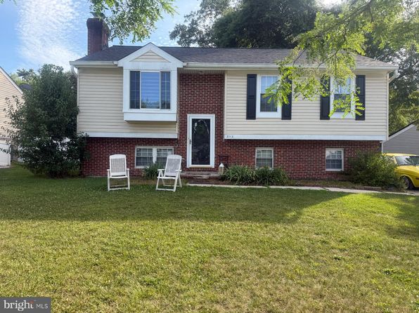 313 Argus Ln