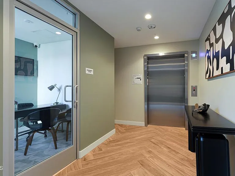 18900 Parthenia St #319 — Photo 29