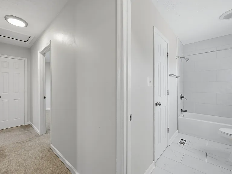 708 Westwood Ave — Photo 4