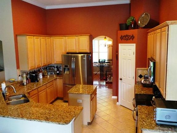 3rd image of 3423 Eastmonte Dr