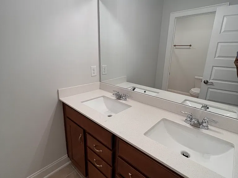 1126 Carlisle Pl — Photo 20