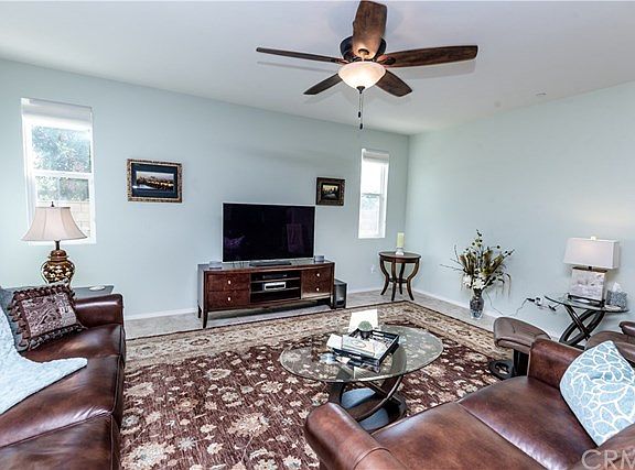 4th image of 35850 Foxen Dr