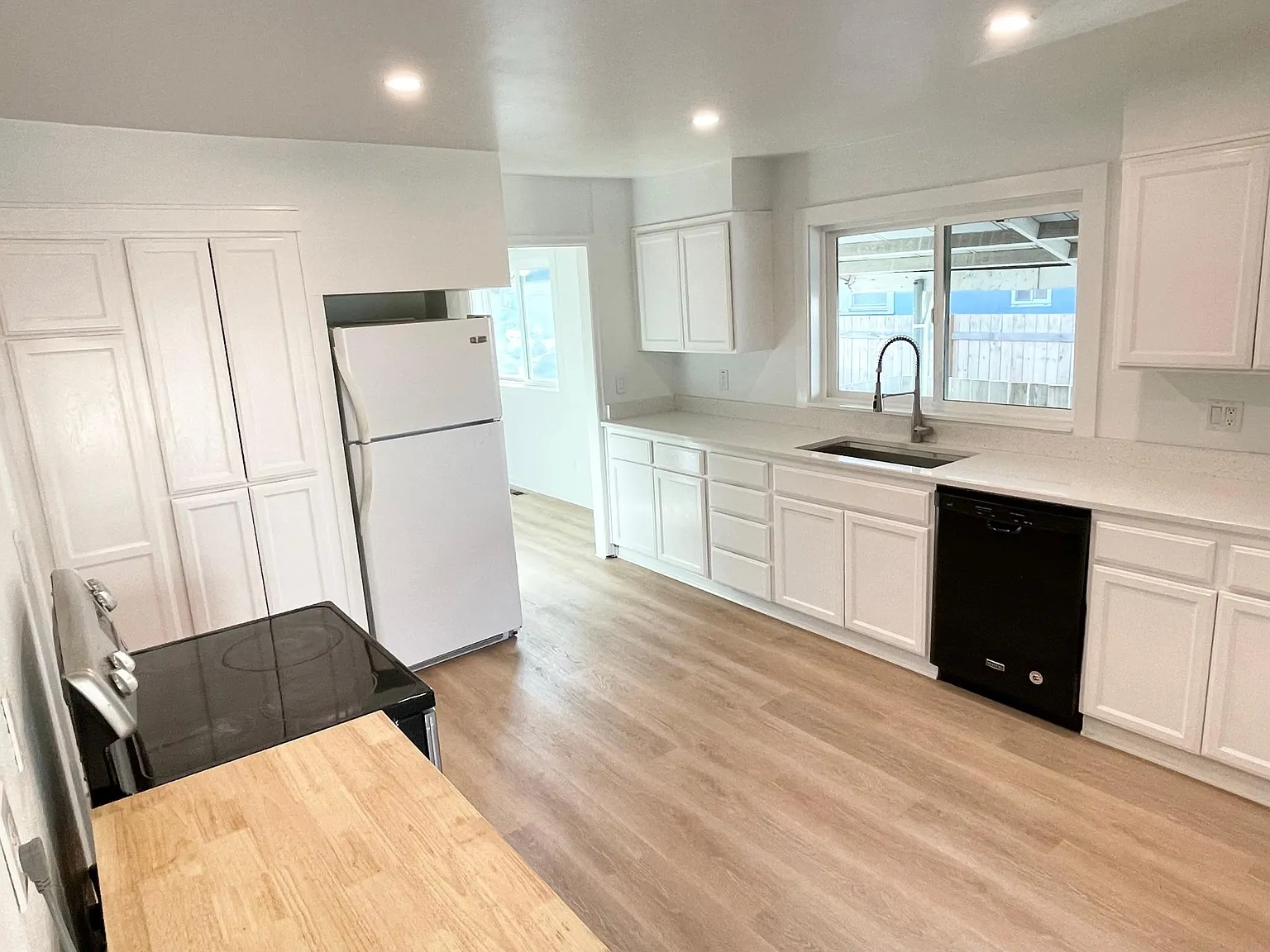 4435 NE Prescott St — Photo 4
