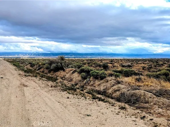 60 Stw Vic Ave E Lot 27, Lancaster, CA 93536