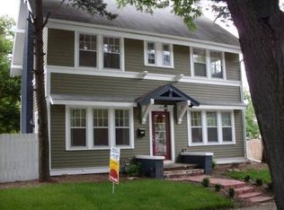 517 19th St SE, Cedar Rapids, IA 52403