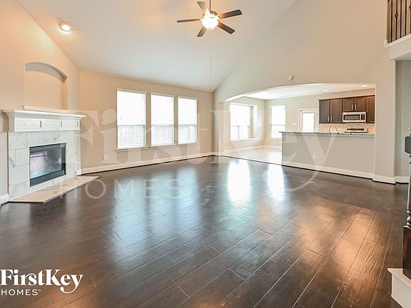 3rd image of 31086 Timber Bend Ln