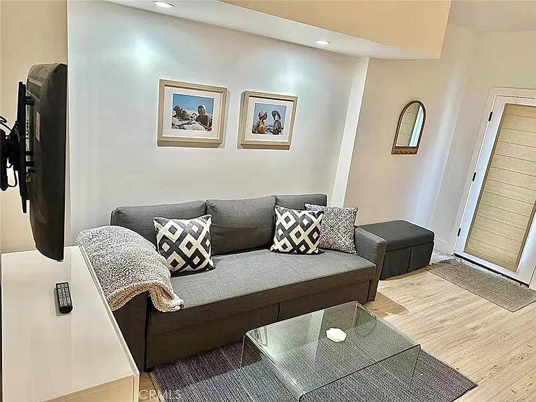 2506 Zorada Dr — Photo 3