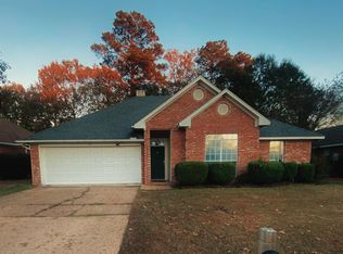 591 Acorn Ln, Brandon, MS 39047