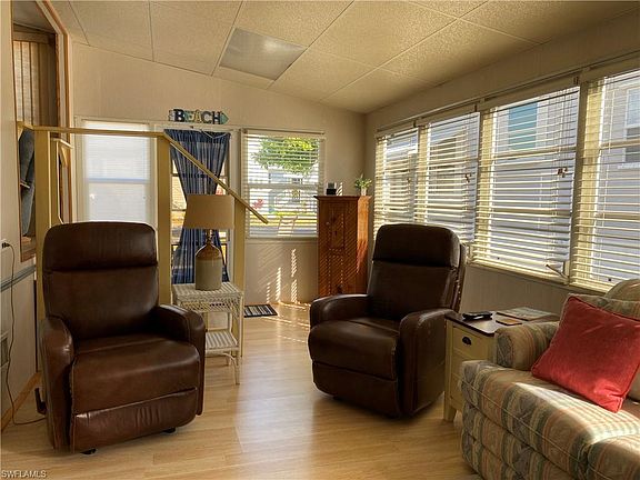 5th image of 4551 Sawmill Dr E