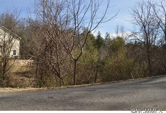 5th image of 24 Stonepath Ln