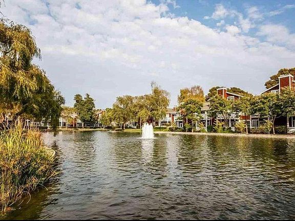 5th image of 83 Bayside Ct
