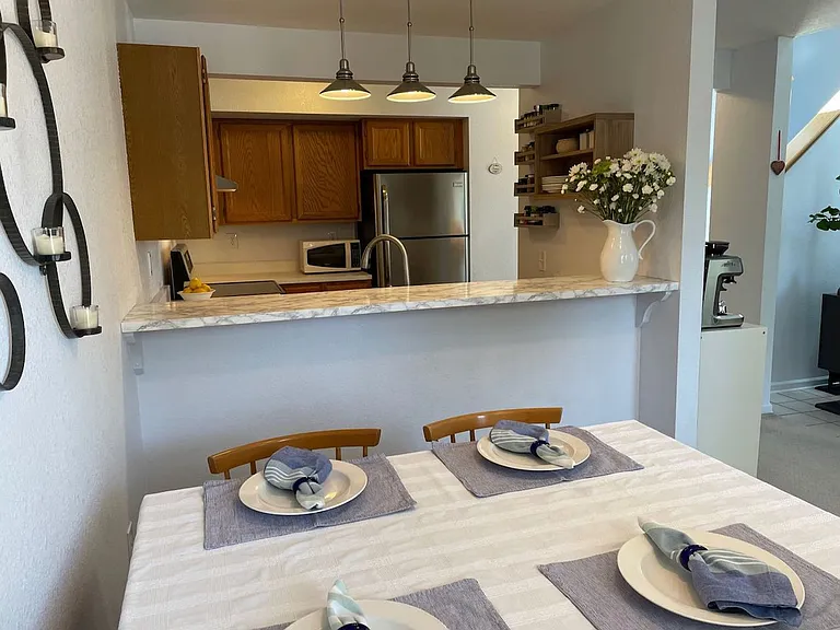 384 Owl Dr — Photo 4