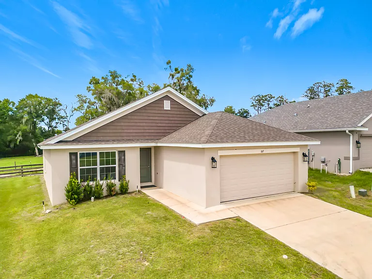 187 NW 45th Loop — Photo 33