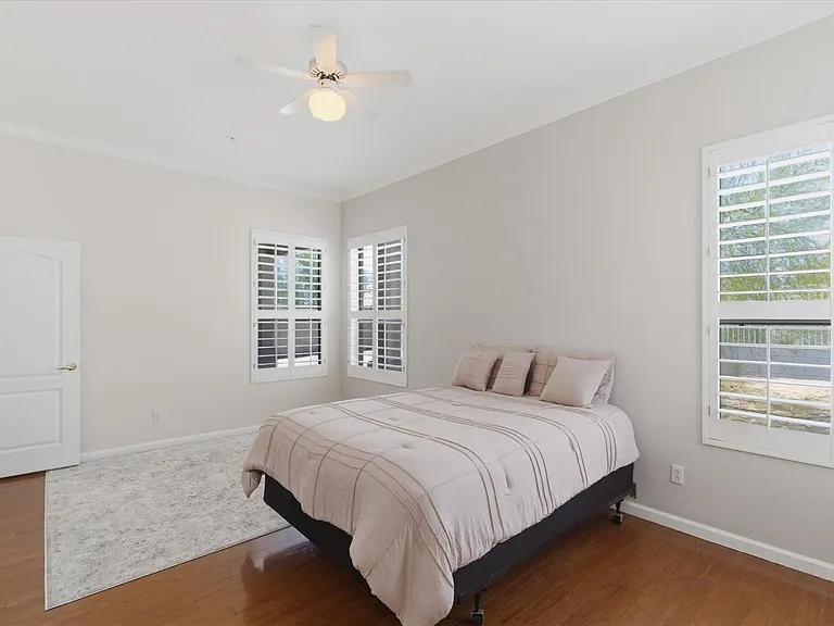 15806 N 107th Pl — Photo 14