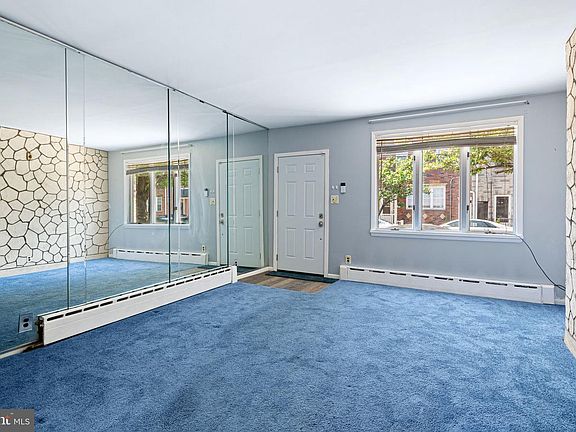 4th image of 2647-49 E Somerset St