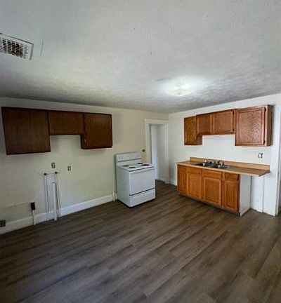 4th image of 475 Stelton Rd #479
