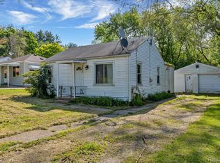 2054 Lavelle Rd, Flint, MI 48504