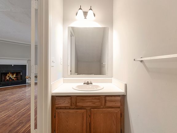 5th image of 6618 Meadow Green Cir #1