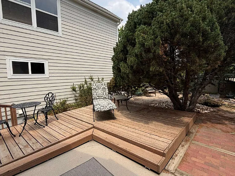 1011 S Valentia St #104 — Photo 23
