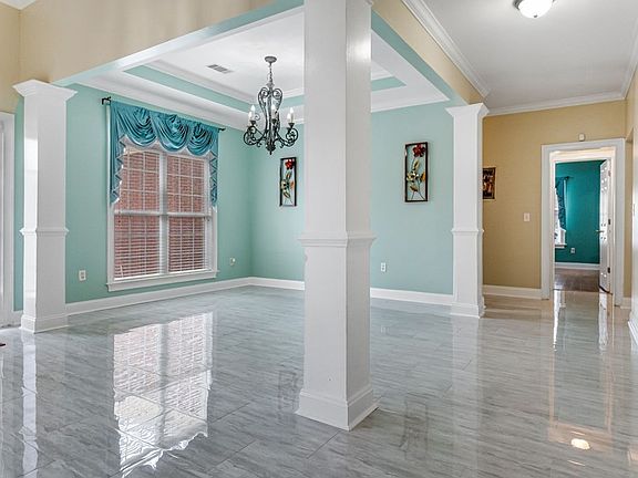 4th image of 106 Ivy Ln