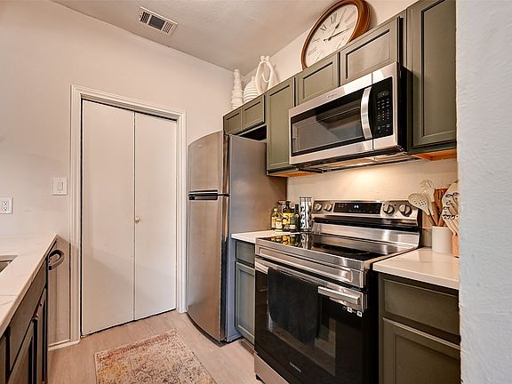 3rd image of 7340 Skillman St APT 808
