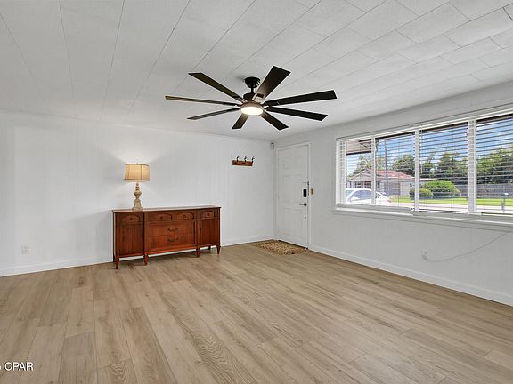 4th image of 2725 Denise Dr